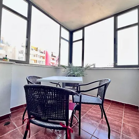 Cozy And Lovely In Center Apartment *