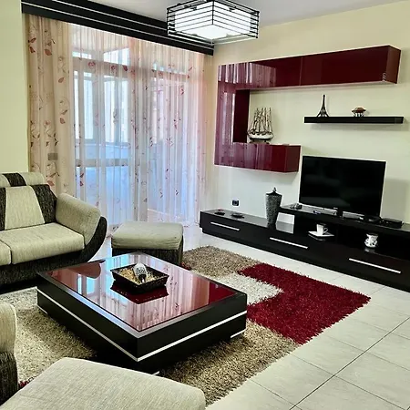 Cozy And Lovely In Center *